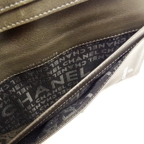 Authentic CHANEL WALLET DARK GREEN PATENT LEATHER COCO PURSE FRANCE - Picture 9 of 12